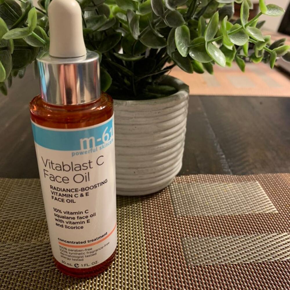 M-61 by Bluemercurry Vitablast C Face Oil , Vitamin E